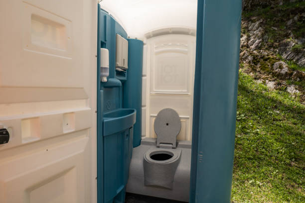 Best Eco-Friendly Portable Toilets  in Wahneta, FL